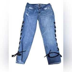 Rewash Blue Jeans with Black Lace Detailing